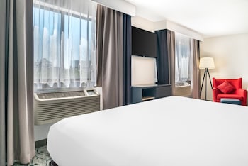 Studio Suite, 1 King Bed, Non Smoking
