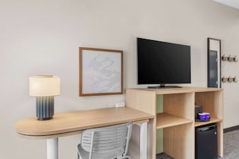 Room, 1 Double Bed, Accessible, Bathtub (Mobility, Hearing)