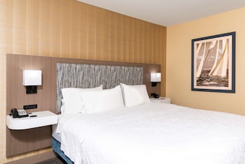 Suite, 1 King Bed, Non Smoking