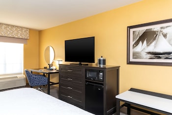 One king bed ns