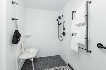 Room, 2 Double Beds, Accessible, Non Smoking (Mobility)