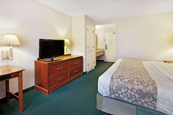 Deluxe Room, 1 King Bed, Non Smoking