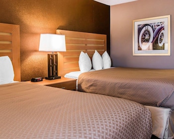 Standard Room, 2 Queen Beds, Non Smoking