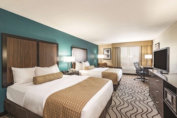 Room, 2 Queen Beds, Non Smoking