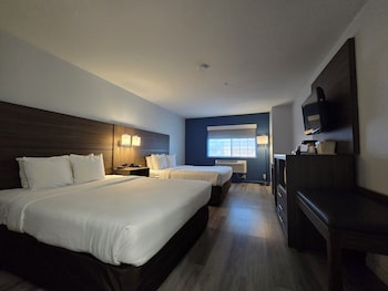 Standard Room, 2 Queen Beds, Non Smoking