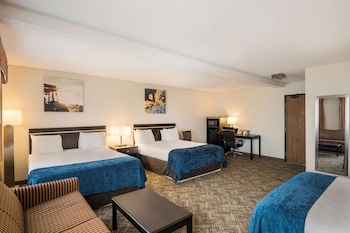 Suite, Multiple Beds, Non Smoking (with Sofabed)