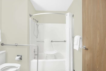 Room, 1 Queen Bed, Accessible, Non Smoking (Mobility)