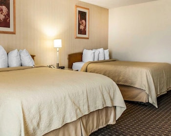 Standard Room, 2 Queen Beds, Non Smoking