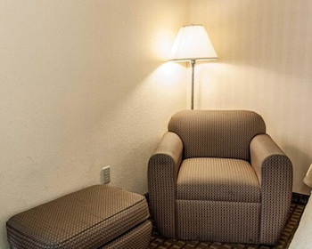 Standard Room, 2 Queen Beds, Non Smoking