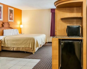Suite, 1 King Bed, Non Smoking