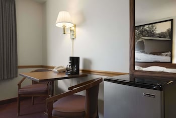 Standard Room, 2 Queen Beds
