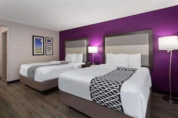 Room, 2 Queen Beds, Non Smoking