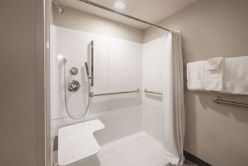 Room, 1 King Bed, Accessible, Non Smoking (Mobility Accessible)