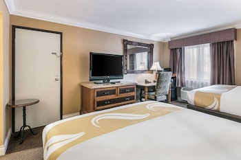 Room, 2 Queen Beds, Non Smoking