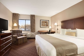 Room, 1 King Bed, Accessible, Non Smoking (Mobility Accessible)