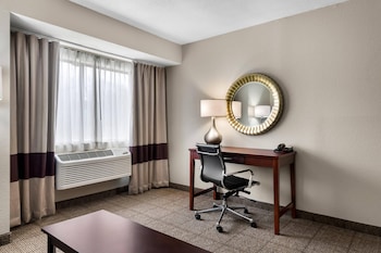 Suite, 1 King Bed, Non Smoking