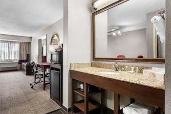 Business Room, 1 King Bed, Non Smoking
