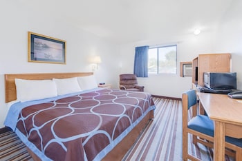 1 King Bed, Mobility Accessible Room, Bathtub w/ Grab Bars, Non-Smoking