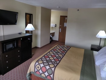 Standard Room, 1 King Bed