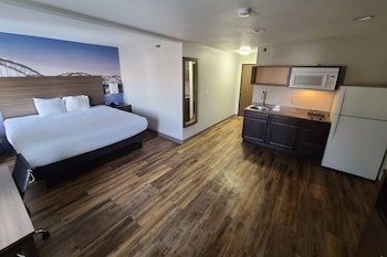 Suite, 1 King Bed, Non Smoking