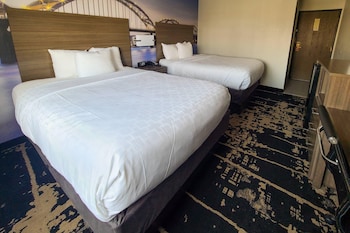 Room, 2 Queen Beds, Non Smoking