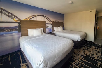 Room, 2 Queen Beds, Non Smoking