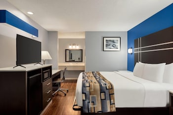 Standard Room, 1 King Bed, Non Smoking
