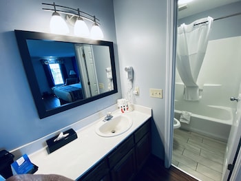 Room, 2 Double Beds, Mobility Accessible, Non Smoking