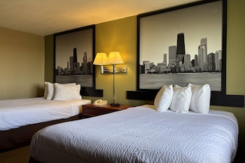 Room, 2 Queen Beds, Microwave