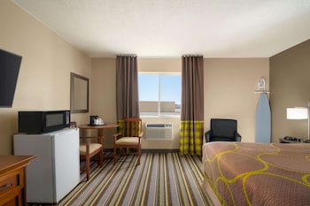 Standard Room, 1 Queen Bed, Accessible