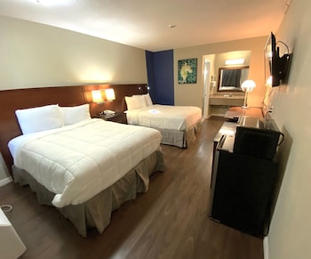 Room, 2 Queen Beds, Non Smoking