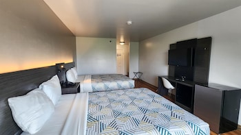Standard Room, 2 Queen Beds, Non Smoking, Refrigerator
