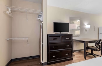 Studio, 1 Queen Bed, Non Smoking