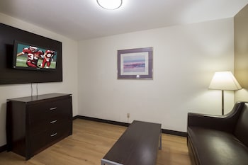 Suite, 1 King Bed, Non Smoking, Kitchen