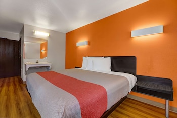 Deluxe Room, 1 King Bed, Non Smoking