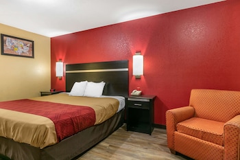 Standard Room, 1 King Bed, Smoking