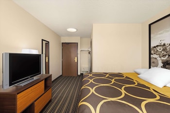 Standard Room, 1 King Bed