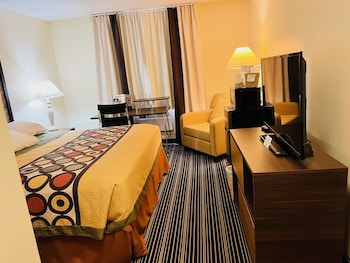 Standard Room, 1 King Bed