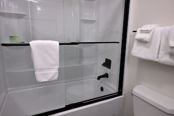 Deluxe, 2 Queen Beds