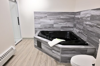 Deluxe Suite, Multiple Beds