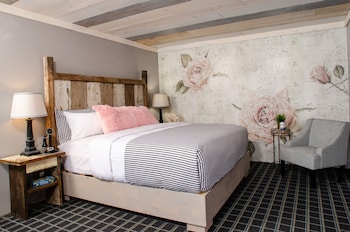 Twin Bing 1 King Bed