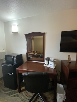 Room, 2 Queen Beds, Non Smoking