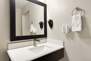 Room, Accessible, Non Smoking (1 Double and 1 Single Bed Mobility)