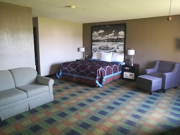 Studio Suite, 1 King Bed, Non Smoking