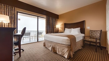 Standard Room, 1 Queen Bed, Non Smoking (No View)