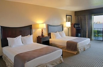 Standard Room, 2 Queen Beds, Accessible, Non Smoking (No View)
