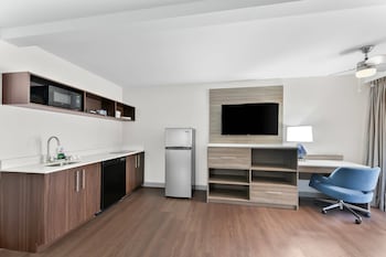Room, 2 Queen Beds, Non Smoking (Efficiency)