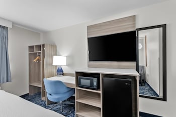 Standard Room, 1 King Bed, Non Smoking