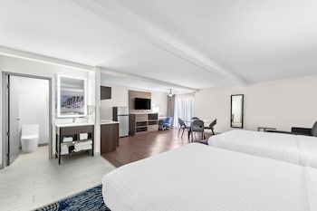 Room, 2 Queen Beds, Non Smoking (Efficiency)