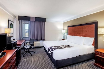 Room, 1 King Bed, Accessible, Non Smoking (Mobility, Tub w/ Grab Bars)